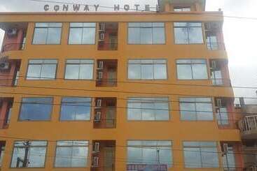 هتل Conway