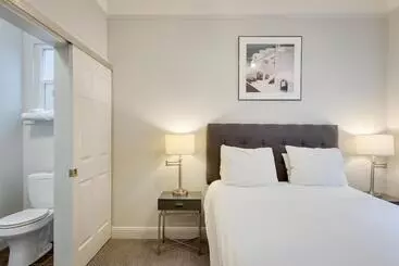 ホテル The Grove Inn
