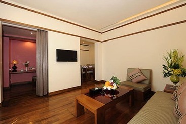 هتل The Myat Mingalar