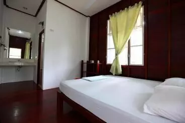 ホテル Tubtim Resort