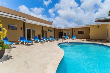 آپارتمان‌های توریست‌ها Juanedu Suites