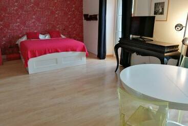 پانسیون Evora Inn