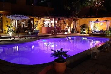 Пансион Guest House Villa 2 Santos