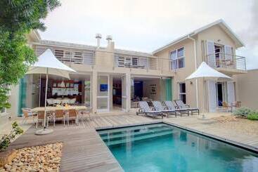 پانسیون Starfish Guest Lodge
