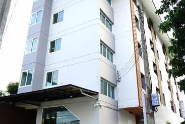 Apart Hotel The Arni Sukhumvit 101