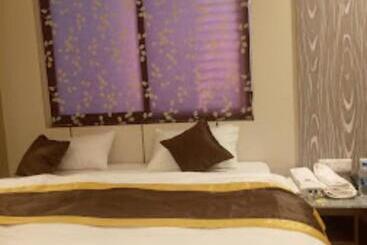 فندق Regalia Budaun Uttar Pradesh   Excellent Stay With Family