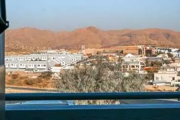 پانسیون L. A. P Guesthouse