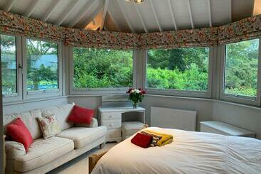 Bed and Breakfast Brookfield Cottage