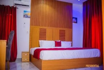 هتل Dominance Events And Suites