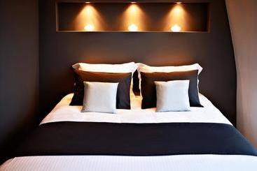 ホテル Ams Suites