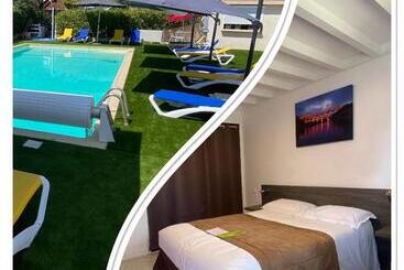 ホテル Des 4 Vents Esprit Camargue