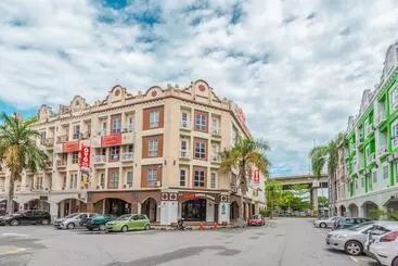Hotel Hash House