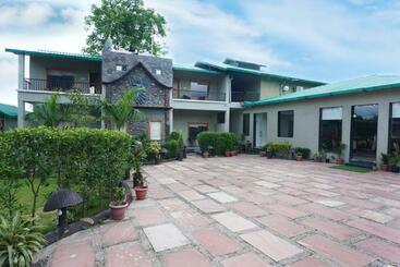 Corbett Nirvana Resort