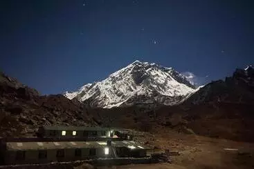 هتل Sherpa Lodge