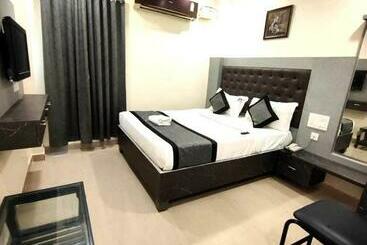 Hotel Vighneshwara Inn