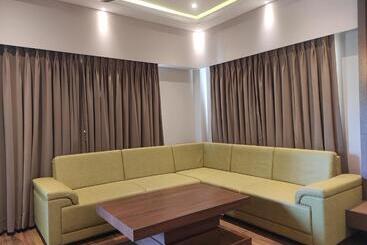 호텔 The Dibrugarh Resort