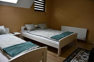 تختخواب و صبحانه Terra Panzió