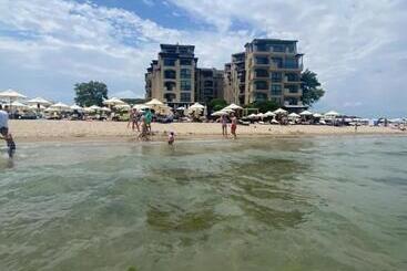 Hotel Vip Club Oazis Sunny Beach