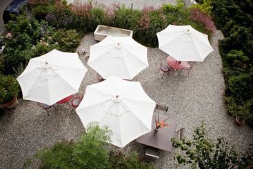 Le Coq Chantant B&b And Boutique