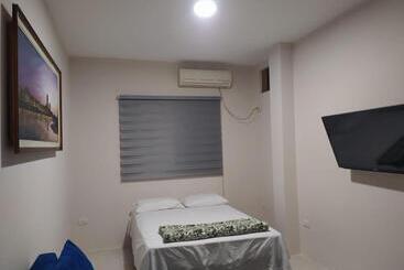 Pensionat Habitación Ejecutiva Manta 2000