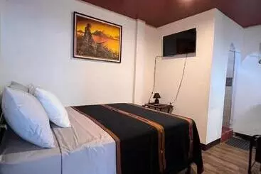 هتل Casa Alejandro De Los Caballeros