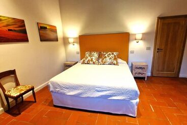 Aparthotel La Corte Del Chianti Classico