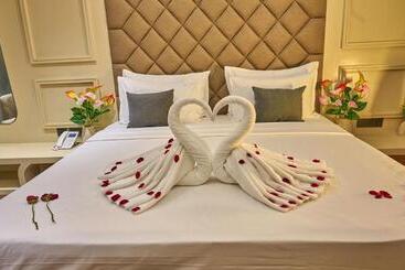 בית מלון כפרי Borail View Regency