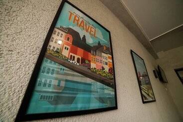 هتل آپارتمان Bucharest Airport Accomodation