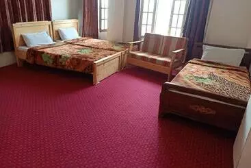 هتل F R Darya E Swat