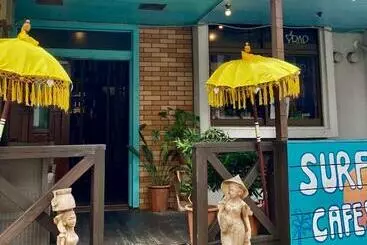Surfer S Cafe& Hostel