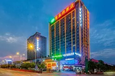 Vienna Hotel Yichun Administration Center Store