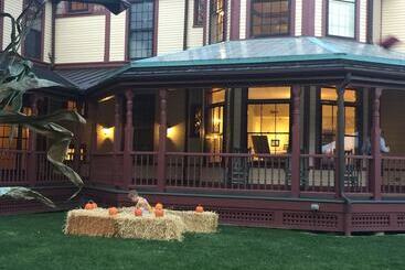 مبيت وإفطار Frederick William House