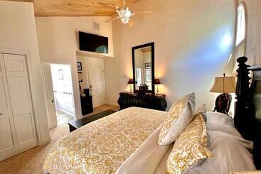 مبيت وإفطار Frederick William House