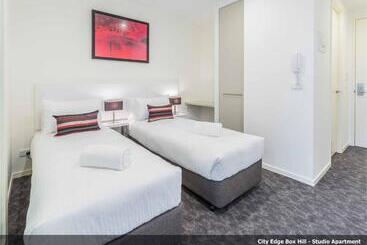 City Edge Box Hill Apartment