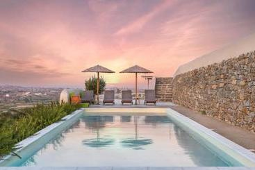 Halcyon Suites And Villas Naxos