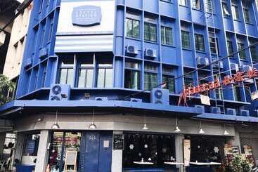 Loftel Station Hostel