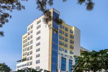 هتل Dallas Premiere