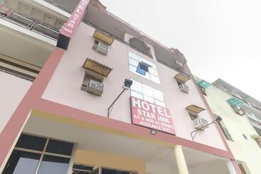 Hotel Spot On 75384  Star Inn