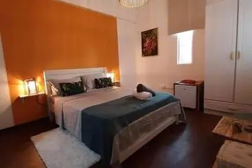 پانسیون Eden Villa