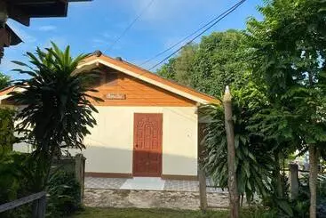 Pensió Baanpak Chomdoi