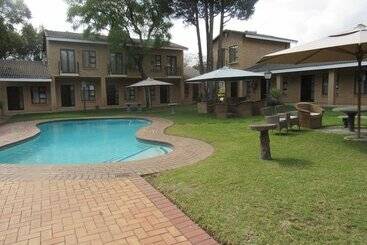 호텔 Hoyohoyo Chartwell Lodge