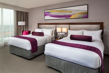 Отель Parkwest Bicycle Casino