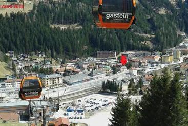 Haus Erika Bad Gastein B & B