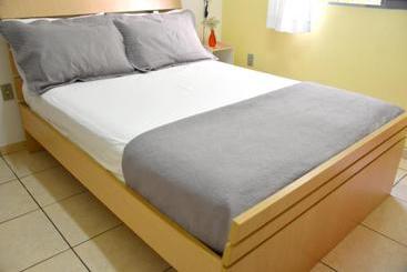 ホテル Pousada Tokyo Plaza