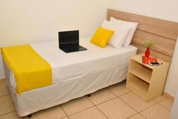 호텔 Pousada Tokyo Plaza