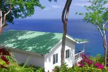 پانسیون Nature S Paradise At Marigot Bay