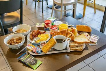 B&b Hotel Salon De Provence