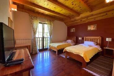 تختخواب و صبحانه Rooms And Apartmants Mirovic