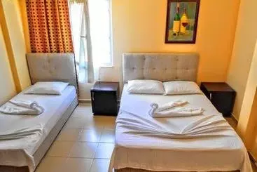 هتل آپارتمان Garden Prizma Pension