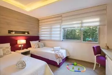 Szálloda Hermes Budva